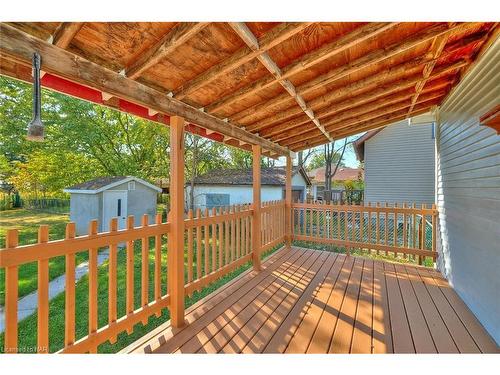 6602 Barker Street, Niagara Falls, ON - Outdoor With Deck Patio Veranda With Exterior