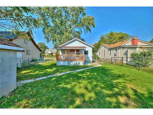 6602 Barker Street, Niagara Falls, ON - Outdoor With Backyard