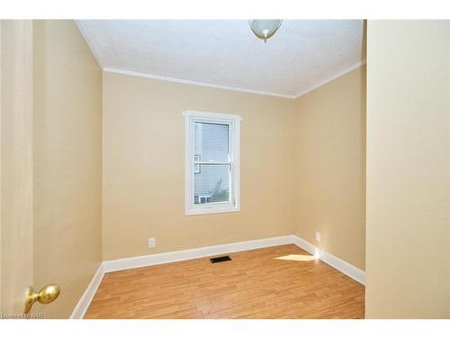 6602 Barker Street, Niagara Falls, ON - Indoor Photo Showing Other Room