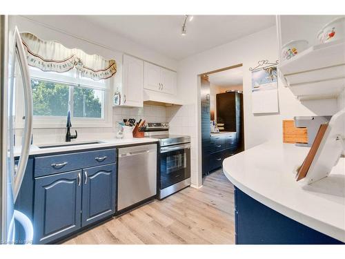 262 First Avenue, Welland, ON - Indoor Photo Showing Kitchen