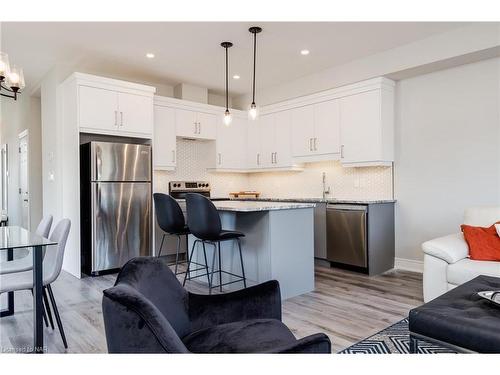 3635 Hibbard Street, Ridgeway, ON - Indoor Photo Showing Kitchen With Upgraded Kitchen