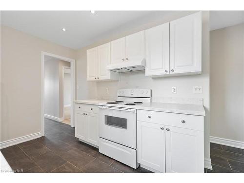 1 Thornton Street, St. Catharines, ON - Indoor Photo Showing Kitchen