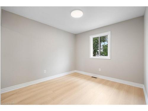 1 Thornton Street, St. Catharines, ON - Indoor Photo Showing Other Room