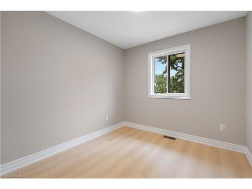 1 Thornton Street, St. Catharines, ON - Indoor Photo Showing Other Room