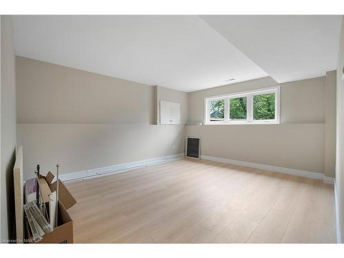 1 Thornton Street, St. Catharines, ON - Indoor Photo Showing Other Room