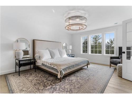 338 Hwy 20 W, Fenwick, ON - Indoor Photo Showing Bedroom