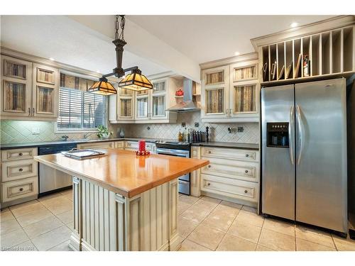 7-6910 Kalar Road, Niagara Falls, ON - Indoor Photo Showing Kitchen