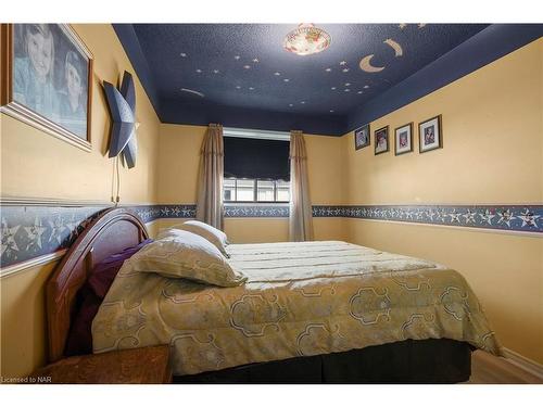 7-6910 Kalar Road, Niagara Falls, ON - Indoor Photo Showing Bedroom