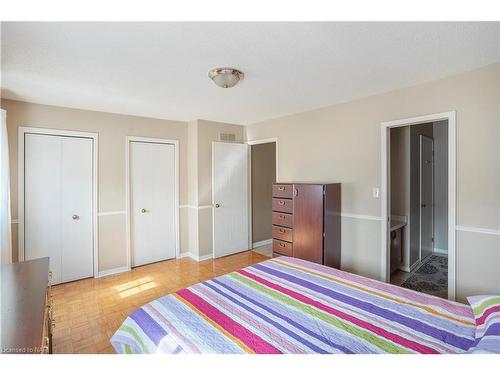 7-6910 Kalar Road, Niagara Falls, ON - Indoor Photo Showing Bedroom