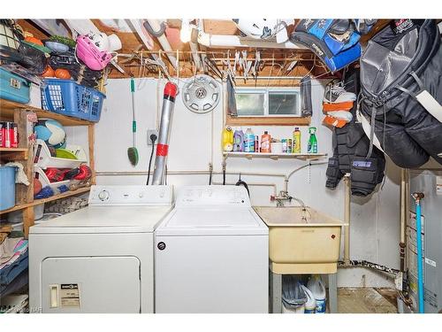 17 Exeter Drive, St. Catharines, ON - Indoor Photo Showing Laundry Room