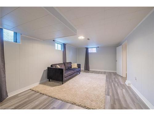 8830 Parliament Avenue, Niagara Falls, ON - Indoor Photo Showing Basement