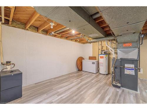 8830 Parliament Avenue, Niagara Falls, ON - Indoor Photo Showing Basement