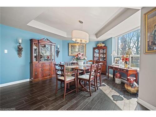 2201-701 Geneva Street, St. Catharines, ON - Indoor Photo Showing Dining Room