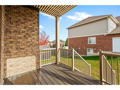 4037 Bush Crescent, Beamsville, ON - Outdoor With Deck Patio Veranda With Exterior