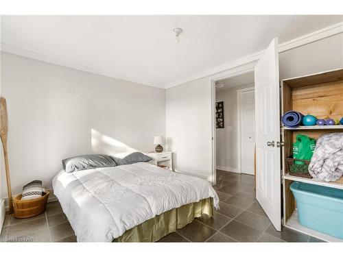 768 Bernard Avenue, Ridgeway, ON - Indoor Photo Showing Bedroom