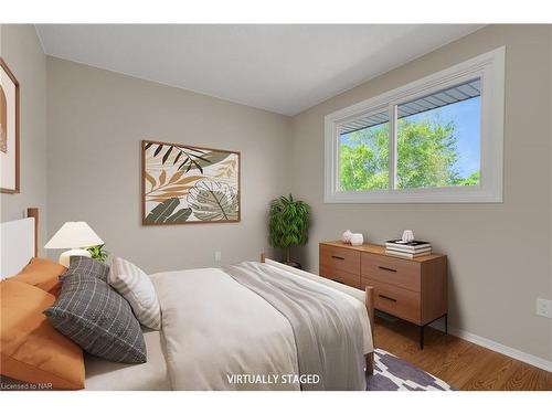 508A Niagara Street, St. Catharines, ON - Indoor Photo Showing Bedroom