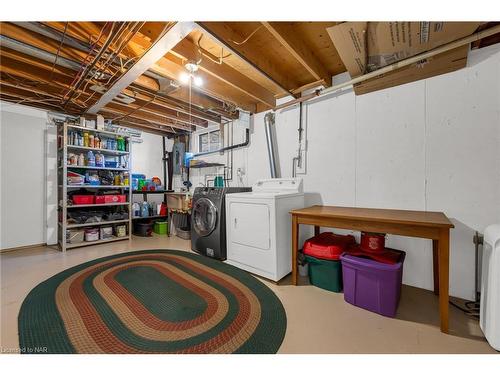 508A Niagara Street, St. Catharines, ON - Indoor Photo Showing Laundry Room