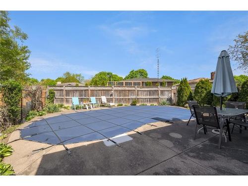 508A Niagara Street, St. Catharines, ON - Outdoor With In Ground Pool With Backyard