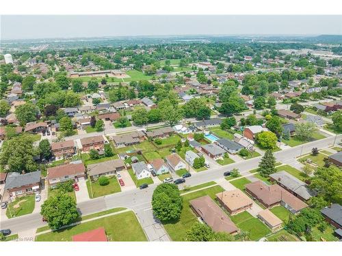 98 Sullivan Avenue, Thorold, ON - Outdoor With View