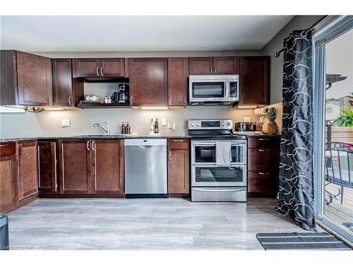 244 Fares Street, Port Colborne, ON - Indoor Photo Showing Kitchen With Stainless Steel Kitchen