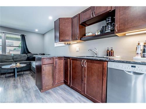 244 Fares Street, Port Colborne, ON - Indoor Photo Showing Kitchen