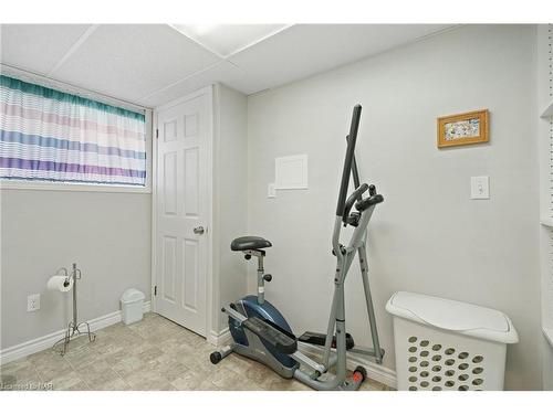 1 Joanna Drive, St. Catharines, ON - Indoor Photo Showing Gym Room