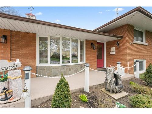 1 Joanna Drive, St. Catharines, ON - Outdoor With Deck Patio Veranda