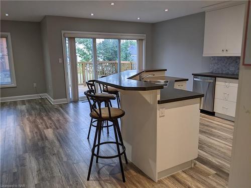 55 Leeper Street, St. Catharines, ON - Indoor Photo Showing Kitchen