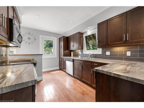 4 Rodger Street, St. Catharines, ON - Indoor Photo Showing Kitchen With Double Sink