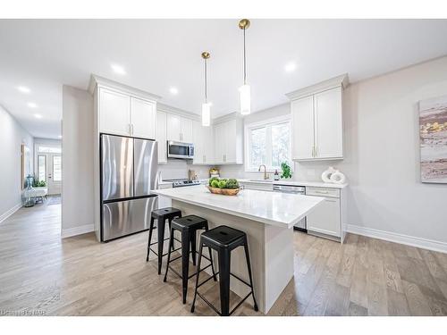 503 Royal Ridge Drive, Fort Erie, ON - Indoor Photo Showing Dining Room