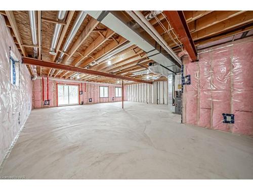 503 Royal Ridge Drive, Fort Erie, ON - Indoor Photo Showing Basement