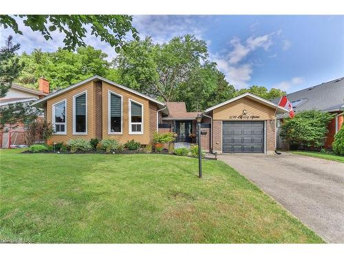 2793 Mercury Avenue, Niagara Falls, ON - Outdoor With Facade