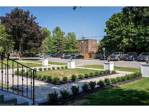 489 Regent Street, Niagara-On-The-Lake, ON - Outdoor