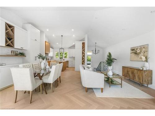 489 Regent Street, Niagara-On-The-Lake, ON - Indoor Photo Showing Dining Room