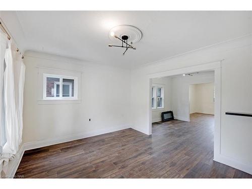 20 Randolph Street, Welland, ON - Indoor Photo Showing Other Room