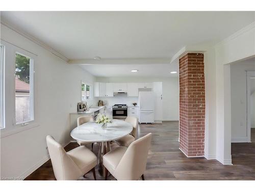 20 Randolph Street, Welland, ON - Indoor Photo Showing Dining Room