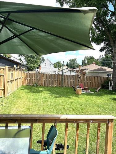 6449 Murray Street, Niagara Falls, ON - Outdoor With Backyard