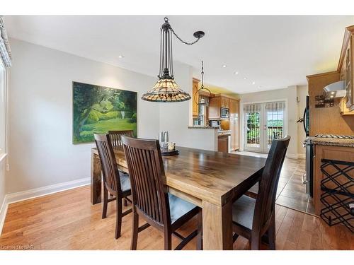 19 Queen Mary Drive, St. Catharines, ON - Indoor Photo Showing Dining Room