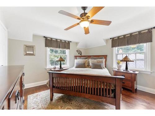 19 Queen Mary Drive, St. Catharines, ON - Indoor Photo Showing Bedroom