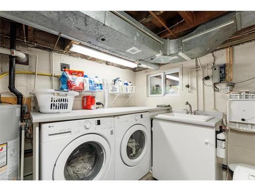 19 Queen Mary Drive, St. Catharines, ON - Indoor Photo Showing Laundry Room