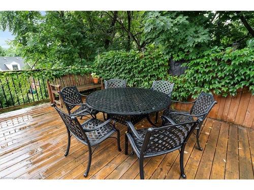 19 Queen Mary Drive, St. Catharines, ON - Outdoor With Deck Patio Veranda