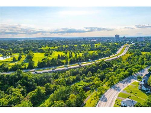 2 Lincoln Avenue, St. Catharines, ON - Outdoor With View