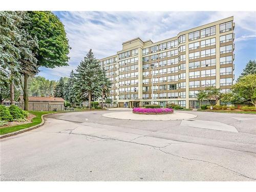 710-5100 Dorchester Road, Niagara Falls, ON - Outdoor With Facade