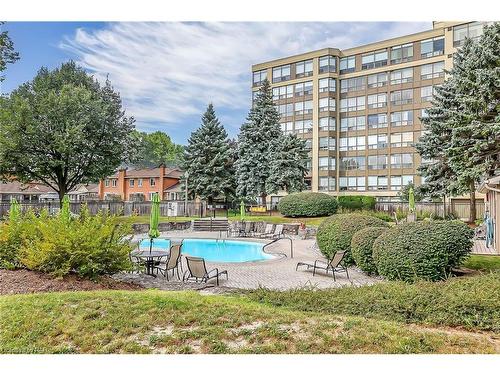 710-5100 Dorchester Road, Niagara Falls, ON - Outdoor With In Ground Pool