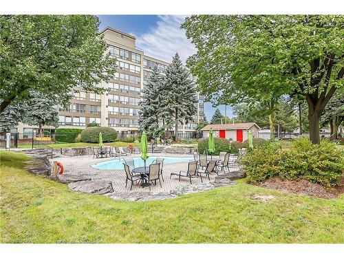 710-5100 Dorchester Road, Niagara Falls, ON - Outdoor With In Ground Pool