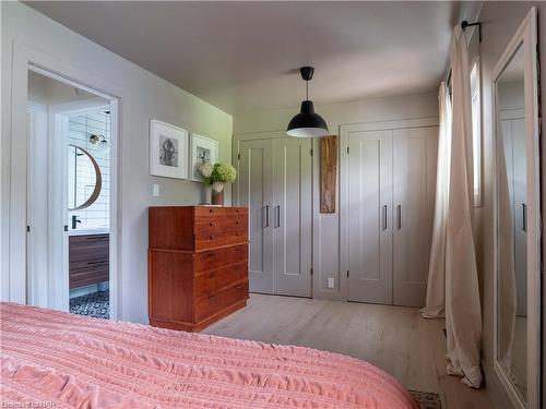 41747 Mill Race Road, Wainfleet, ON - Indoor Photo Showing Bedroom