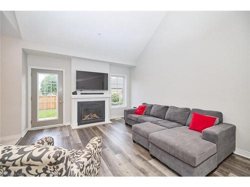 1 Addison Drive, St. Catharines, ON - Indoor Photo Showing Living Room With Fireplace