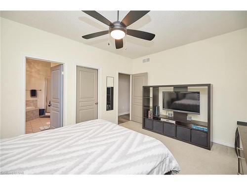 1 Addison Drive, St. Catharines, ON - Indoor Photo Showing Bedroom