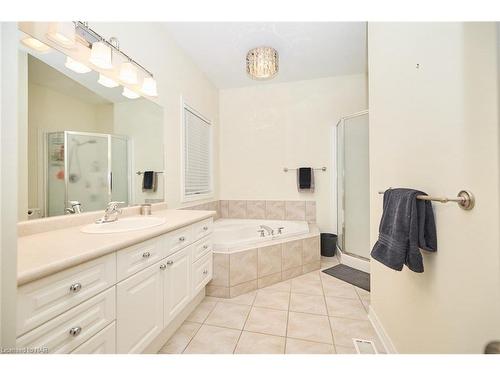 1 Addison Drive, St. Catharines, ON - Indoor Photo Showing Bathroom