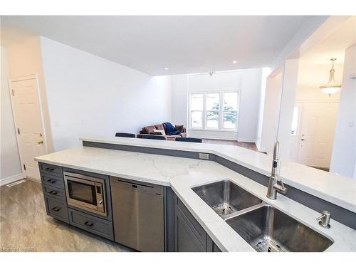 6 Gertrude Street, St. Catharines, ON - Indoor Photo Showing Kitchen With Double Sink